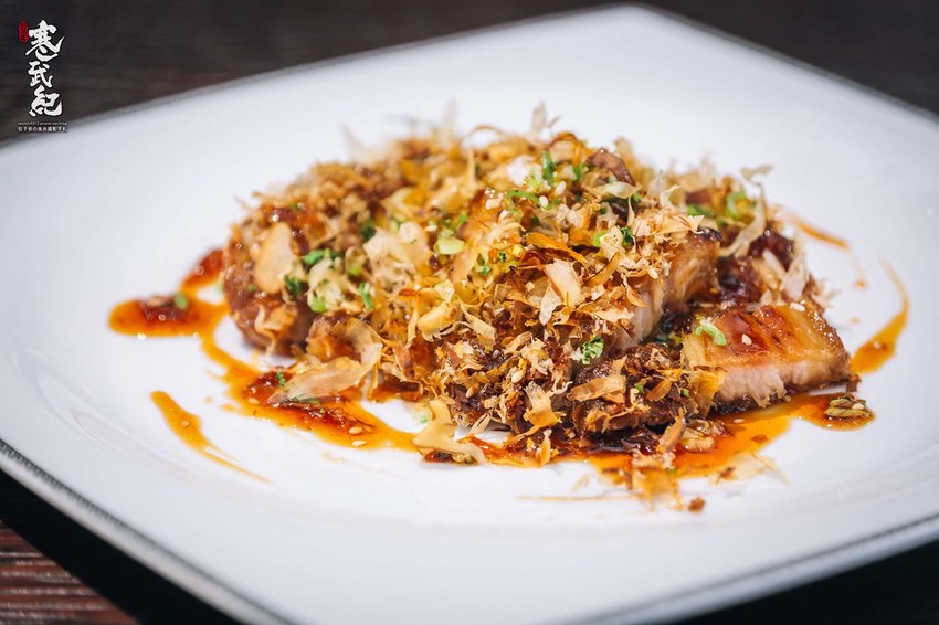 【中肯‧食記】二訪！閑閑餐酒館．捷運南京三民站｜飯店主廚創意Fusion料理．空間浪漫環境絕美．松山推薦餐酒館！