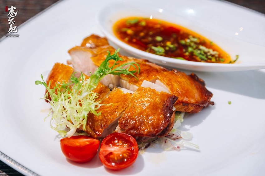 【中肯‧食記】二訪！閑閑餐酒館．捷運南京三民站｜飯店主廚創意Fusion料理．空間浪漫環境絕美．松山推薦餐酒館！