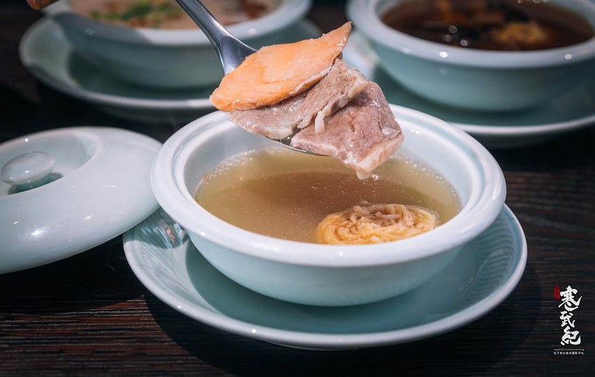 【中肯‧食記】二訪！閑閑餐酒館．捷運南京三民站｜飯店主廚創意Fusion料理．空間浪漫環境絕美．松山推薦餐酒館！