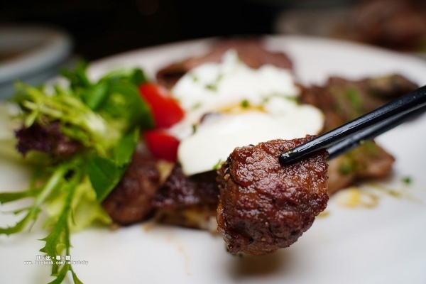 閑閑餐酒館：【台北松山美食】閑閑餐酒館 融合中西餐的烹調精髓 拼出創意新滋味 高質感松山餐酒館推薦 捷運南京三民站