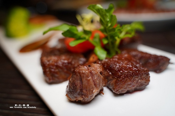 閑閑餐酒館：【台北松山美食】閑閑餐酒館 融合中西餐的烹調精髓 拼出創意新滋味 高質感松山餐酒館推薦 捷運南京三民站