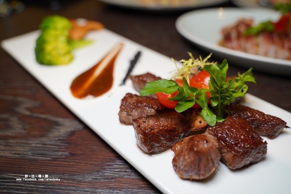 閑閑餐酒館：【台北松山美食】閑閑餐酒館 融合中西餐的烹調精髓 拼出創意新滋味 高質感松山餐酒館推薦 捷運南京三民站