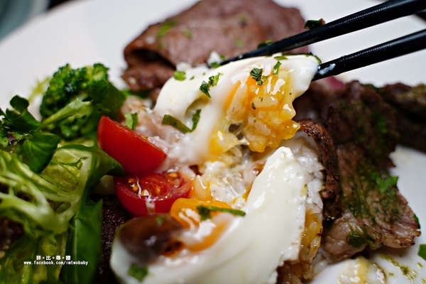 閑閑餐酒館：【台北松山美食】閑閑餐酒館 融合中西餐的烹調精髓 拼出創意新滋味 高質感松山餐酒館推薦 捷運南京三民站