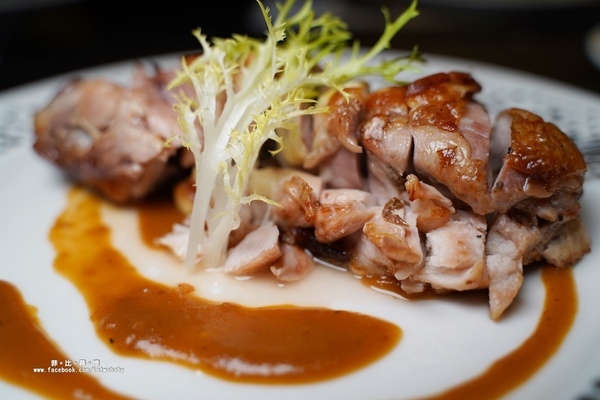 閑閑餐酒館：【台北松山美食】閑閑餐酒館 融合中西餐的烹調精髓 拼出創意新滋味 高質感松山餐酒館推薦 捷運南京三民站