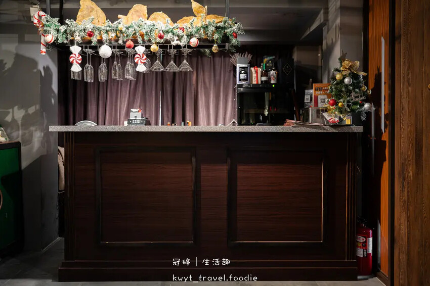 台北松山區餐酒館推薦_閑閑粵酒館，活體海鮮廣東菜，KTV包廂