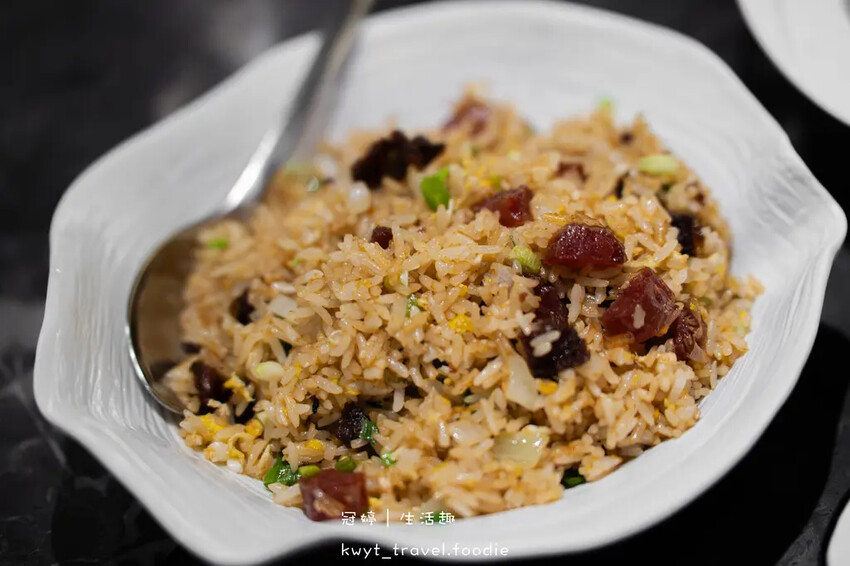 台北松山區餐酒館推薦_閑閑粵酒館，活體海鮮廣東菜，KTV包廂