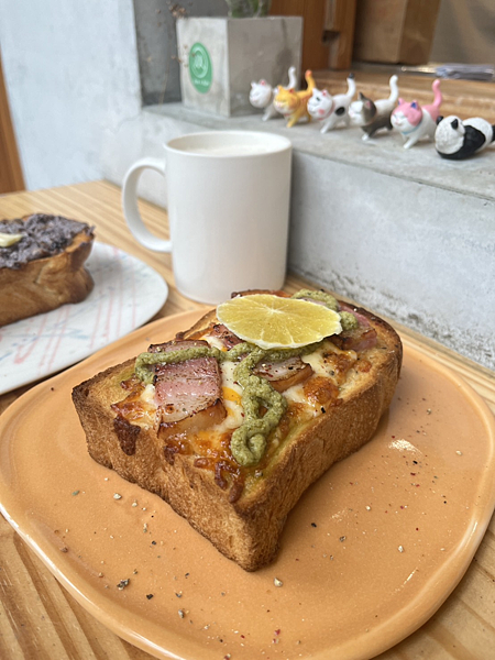 【台東美食】隱身台東巷弄的超人氣早餐|每日限量吐司|超人氣酥 【台東美食】隱身台東巷弄的超人氣早餐|每日限量吐司|超人氣酥