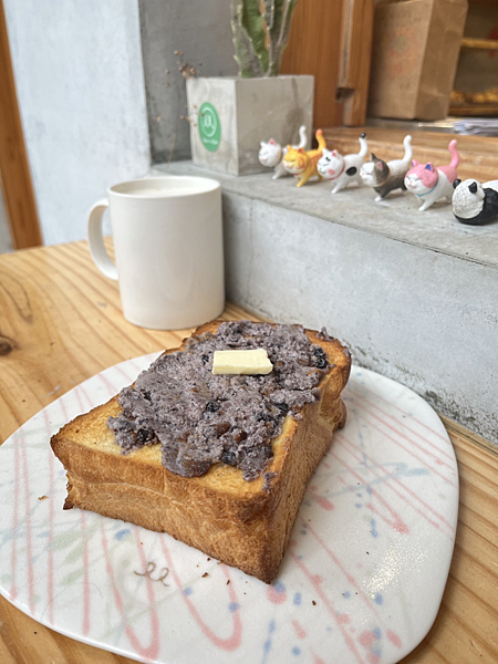 【台東美食】隱身台東巷弄的超人氣早餐|每日限量吐司|超人氣酥 【台東美食】隱身台東巷弄的超人氣早餐|每日限量吐司|超人氣酥
