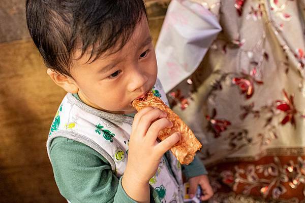 【桃園美食】胖子肉鬆順味香肉類大王-隱身在市場裡40年老字號肉鬆肉乾名店