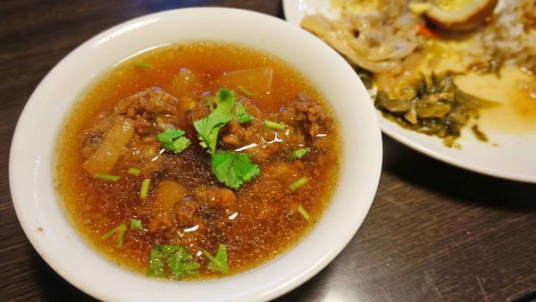 【台北美食】五分埔魯肉飯-五分埔裡最強必吃美食小吃店