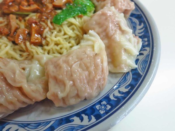 【台北美食】馬祖麵館-皮薄內餡鮮甜的美味鮮蝦餛飩