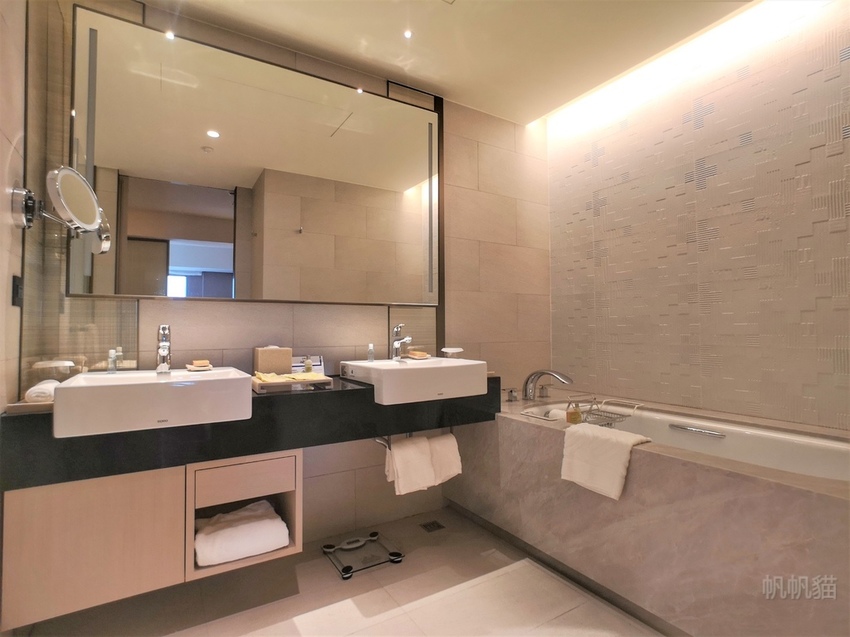 IMG_20190611_160839-01