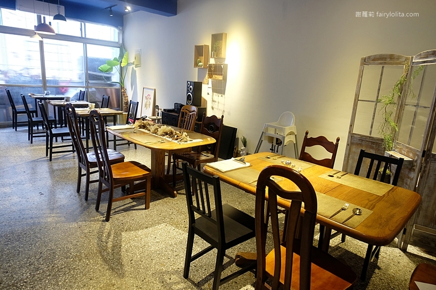 村口微光。台中逢甲義大利麵推薦 每日超限量！全台獨創「芒果義大利」， 期間限定、錯過等明年！ @蹦啾♥謝蘿莉 La vie heureuse