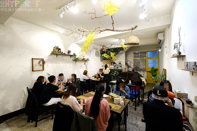 台中 燉飯,台中 義大利麵,台中文青風餐廳,台中美食,台中義大利麵,台中義式,文青老宅餐廳,村口微光,逢甲商圈美食,逢甲燉飯,逢甲美食,逢甲義大利麵,逢甲義式 @強生與小吠的Hyper人蔘~