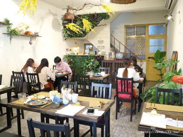 村口微光:台中美食│村口微光〃逢甲巷弄裡的創意義大利麵,好吃又好拍!