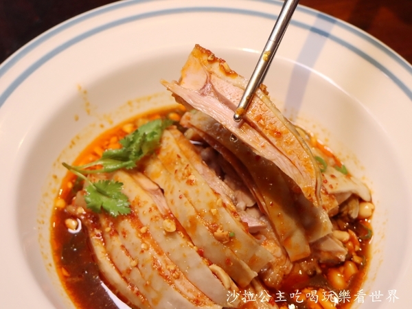 紅皇后 川酒 · Red Queen Bistro：台北大安美食『紅皇后 川酒 · Red Queen Bistro』川味餐酒館/包廂/宵夜/川菜/中式料理/捷運信義安和站