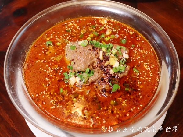 紅皇后 川酒 · Red Queen Bistro：台北大安美食『紅皇后 川酒 · Red Queen Bistro』川味餐酒館/包廂/宵夜/川菜/中式料理/捷運信義安和站