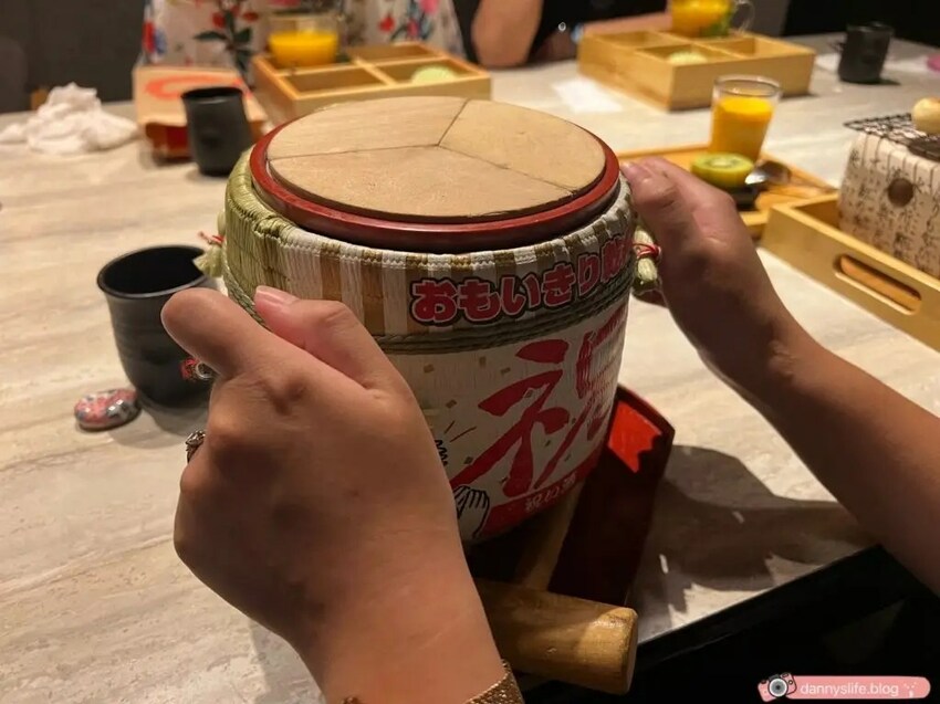 王品集團日式料理，燒肉、生魚片一次滿足！包廂座位用餐舒適～當月壽星還可抽好禮！丹尼的吃喝玩樂 dannyslife.blog