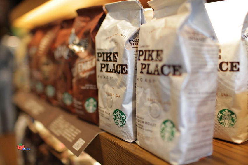 陽明山星巴克草山門市