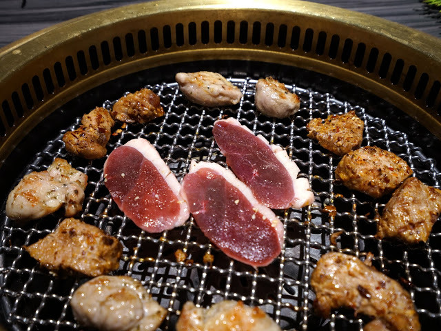 [食記]  竹北。火山岩燒肉 新開幕!。新鮮高檔食材、燒肉、鍋物雙重享受! 高CP值套餐! 親子家庭聚餐超推薦!