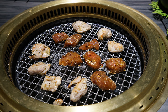 [食記]  竹北。火山岩燒肉 新開幕!。新鮮高檔食材、燒肉、鍋物雙重享受! 高CP值套餐! 親子家庭聚餐超推薦!