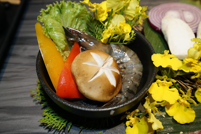 [食記]  竹北。火山岩燒肉 新開幕!。新鮮高檔食材、燒肉、鍋物雙重享受! 高CP值套餐! 親子家庭聚餐超推薦!