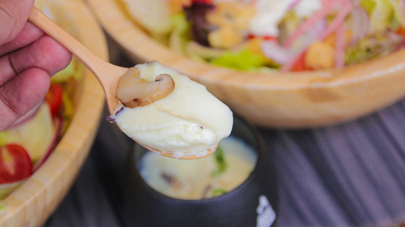 火山岩燒肉竹北旗艦店,貼心滿分服務/極盛牛豬勇士盤/松阪豬/梅花豬/霜降牛角切/PRIME肩夾板肉/哈根達斯/兒童友善餐廳