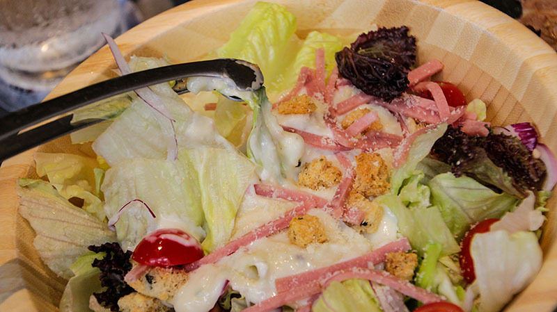 火山岩燒肉竹北旗艦店,貼心滿分服務/極盛牛豬勇士盤/松阪豬/梅花豬/霜降牛角切/PRIME肩夾板肉/哈根達斯/兒童友善餐廳