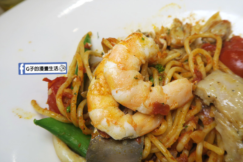豐宇親子寵物友善餐廳 番茄海鮮義大利麵 鮮蝦很新鮮