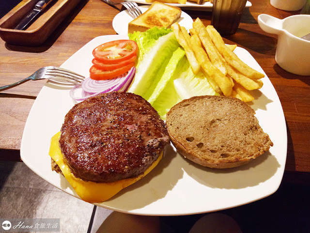 【新北三重】BangBang美式餐廳 | 中價位也能吃高級食材料理! 點牛排可選牛排刀 真心大推