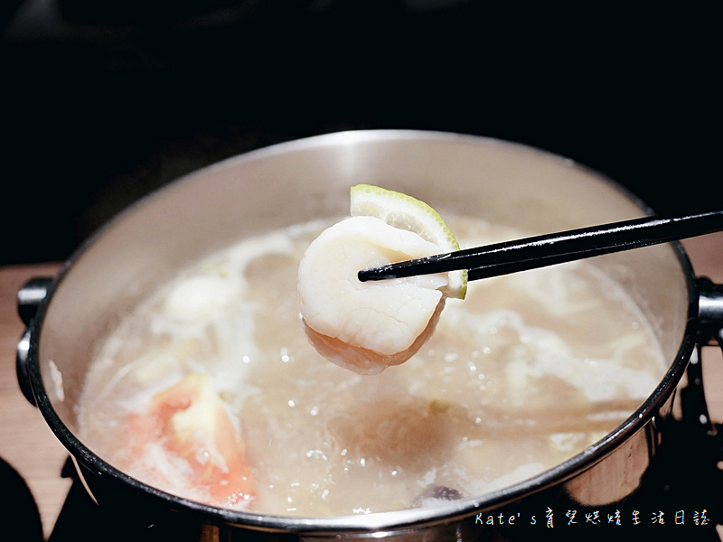 王鍋屋 信義區美食 酸菜白肉鍋推薦 王鍋屋好吃嗎 日本道地火鍋 酸菜白肉專門店 台北美食 信義區好吃火鍋 王鍋屋菜單 信義區商業午餐推薦 信義區聚餐41.jpg