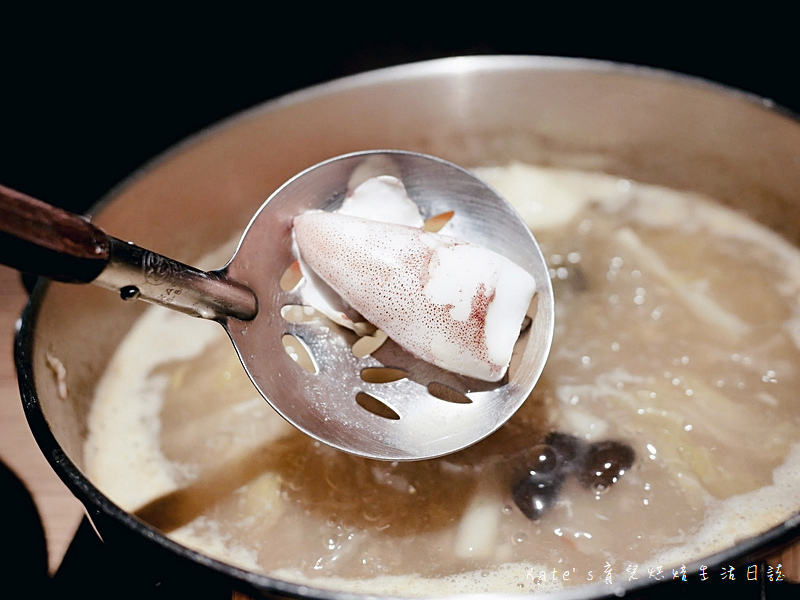 王鍋屋 信義區美食 酸菜白肉鍋推薦 王鍋屋好吃嗎 日本道地火鍋 酸菜白肉專門店 台北美食 信義區好吃火鍋 王鍋屋菜單 信義區商業午餐推薦 信義區聚餐48.jpg