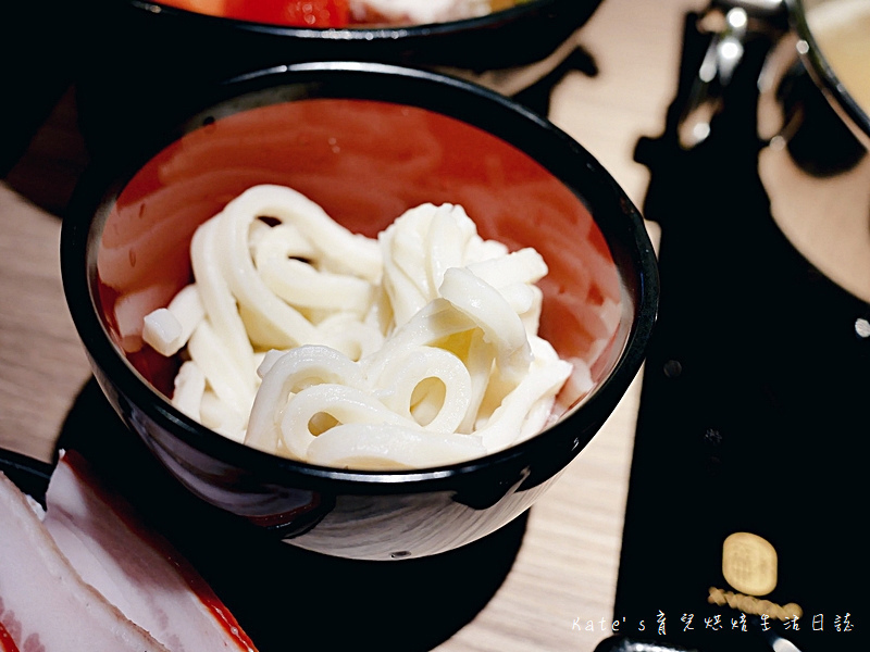 王鍋屋 信義區美食 酸菜白肉鍋推薦 王鍋屋好吃嗎 日本道地火鍋 酸菜白肉專門店 台北美食 信義區好吃火鍋 王鍋屋菜單 信義區商業午餐推薦 信義區聚餐29.jpg