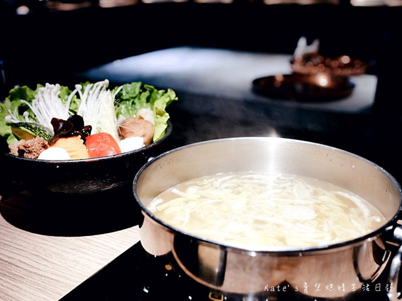 王鍋屋 信義區美食 酸菜白肉鍋推薦 王鍋屋好吃嗎 日本道地火鍋 酸菜白肉專門店 台北美食 信義區好吃火鍋 王鍋屋菜單 信義區商業午餐推薦 信義區聚餐21.jpg