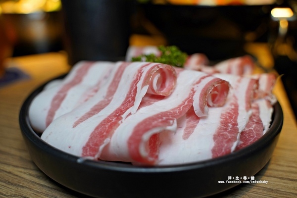 王鍋屋-酸白菜鍋專門店 Shabu Ong:王鍋屋 - 酸白菜鍋專門店 Shabu Ong 顛覆傳統混血京都風味酸菜白肉鍋 天然酸香湧上舌尖 甘甜滋味讓人大呼過癮!