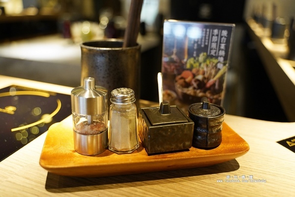 王鍋屋-酸白菜鍋專門店 Shabu Ong:王鍋屋 - 酸白菜鍋專門店 Shabu Ong 顛覆傳統混血京都風味酸菜白肉鍋 天然酸香湧上舌尖 甘甜滋味讓人大呼過癮!