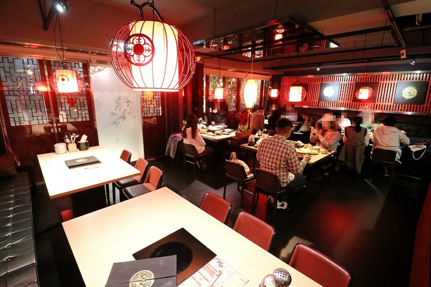 壽星幾歲就送幾隻蝦,這時候只好出賣阿嬤了~