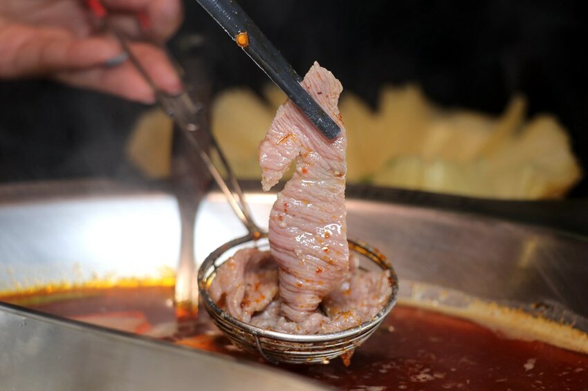 壽星幾歲就送幾隻蝦,這時候只好出賣阿嬤了~