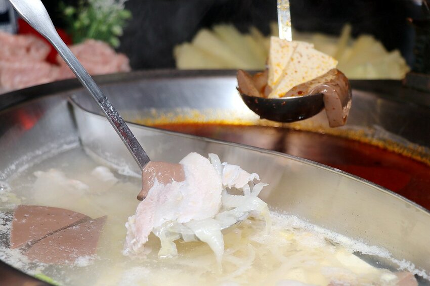 壽星幾歲就送幾隻蝦,這時候只好出賣阿嬤了~