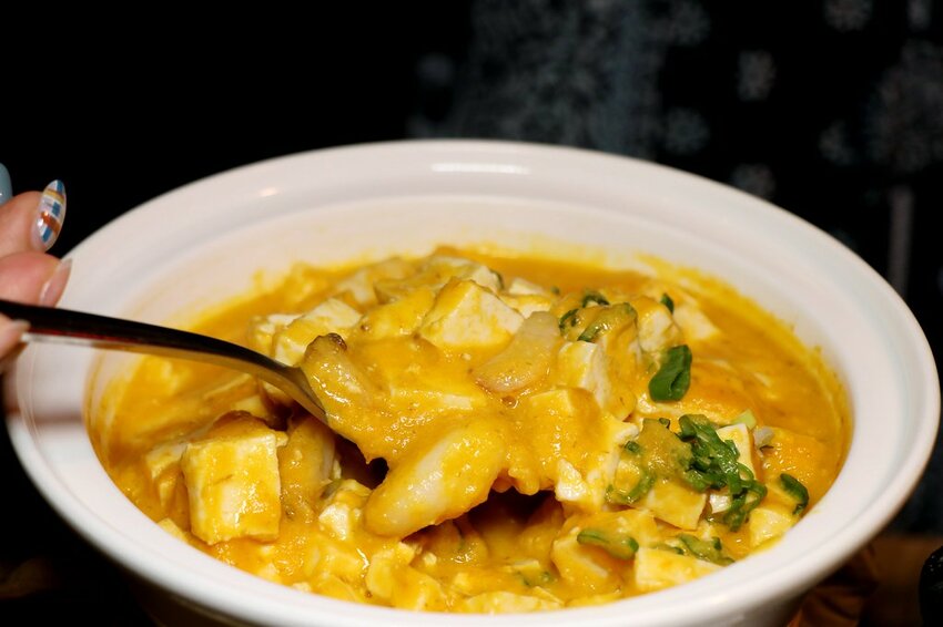 壽星幾歲就送幾隻蝦,這時候只好出賣阿嬤了~