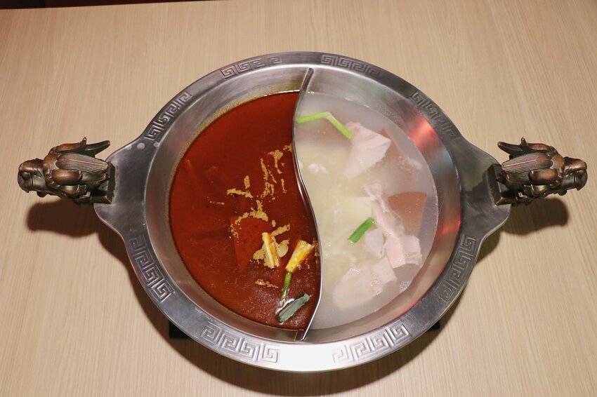 壽星幾歲就送幾隻蝦,這時候只好出賣阿嬤了~