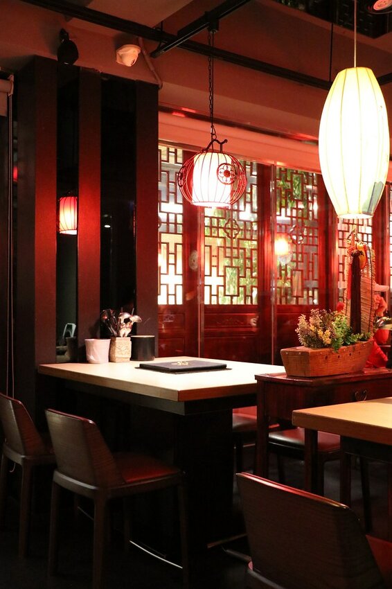 壽星幾歲就送幾隻蝦,這時候只好出賣阿嬤了~