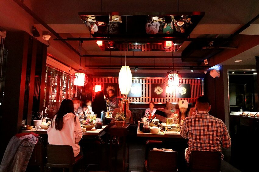 壽星幾歲就送幾隻蝦,這時候只好出賣阿嬤了~