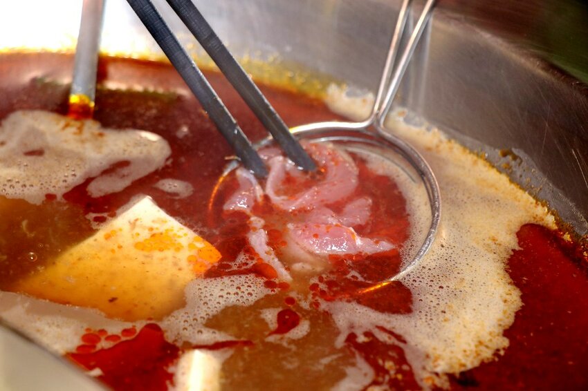 壽星幾歲就送幾隻蝦,這時候只好出賣阿嬤了~