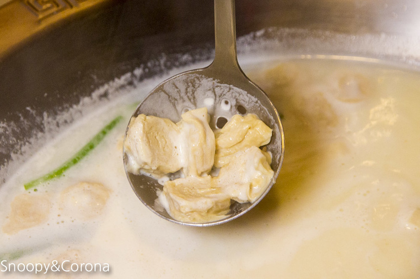 【東湖美食】捷運葫洲站麻辣火鍋／四川龍府～椒香迷人的麻辣鍋、道地夠味的四川料理，溫體牛肉鮮嫩多汁還買1送1