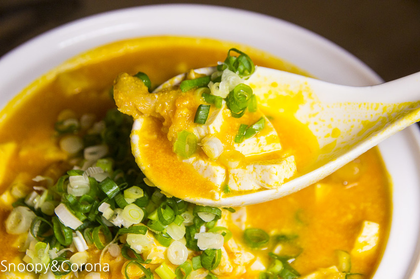 【東湖美食】捷運葫洲站麻辣火鍋／四川龍府～椒香迷人的麻辣鍋、道地夠味的四川料理，溫體牛肉鮮嫩多汁還買1送1