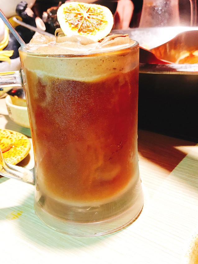 四川龍府,內湖美食,,川老爺,內湖麻辣鴛鴦鍋,內湖酸菜白肉鍋,內湖好吃火鍋推薦,內湖四川菜推薦,我不是他媽媽,內湖創意川菜,內湖溫體牛,溫體牛推薦