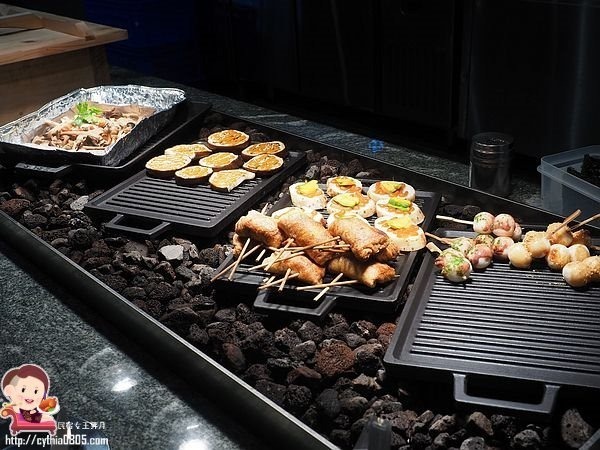 桃園統領美食-果然匯-桃園最大素/蔬食buffet吃到飽，原來吃素也有這麼多選擇 (邀約) @民宿女王芽月-美食.旅遊.全台趴趴走