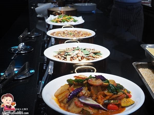 桃園統領美食-果然匯-桃園最大素/蔬食buffet吃到飽，原來吃素也有這麼多選擇 (邀約) @民宿女王芽月-美食.旅遊.全台趴趴走