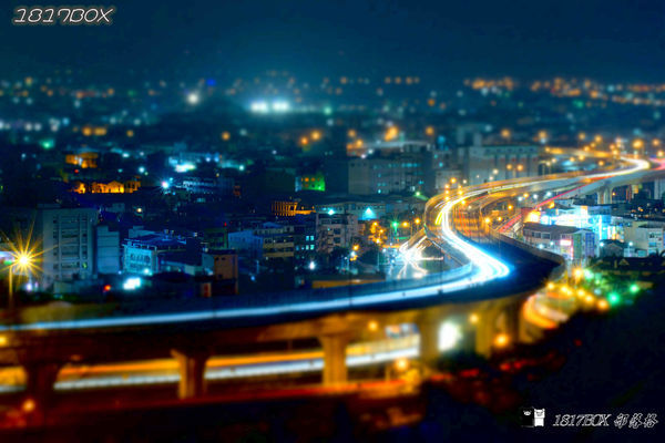 【台中。沙鹿】好攝族拍照秘境。黃昏夕照。千萬夜景。夜曝S形車軌。遠眺都會夜景